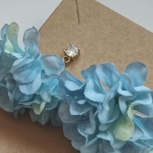 NEW HANDMADE 18K GOLD PLATED CUBIC ZIRCONIA & BLUE FLOWER STUD EARRINGS